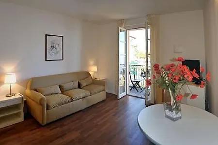 Sleeps 2 Pool Wifi Apartment Meina