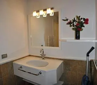 Sleeps 2 Pool Wifi Apartment Meina